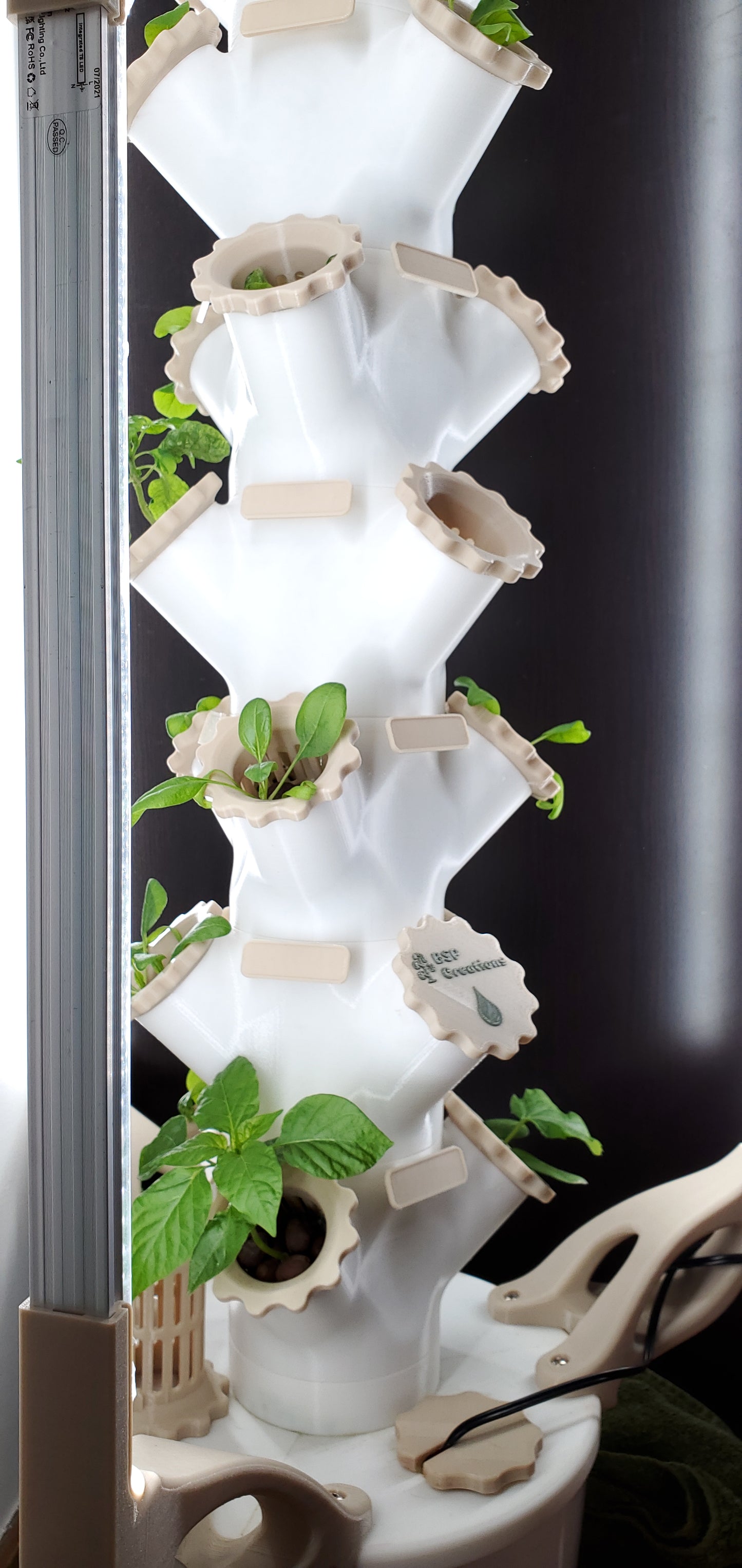 Hydroponic Tower (24Pods)